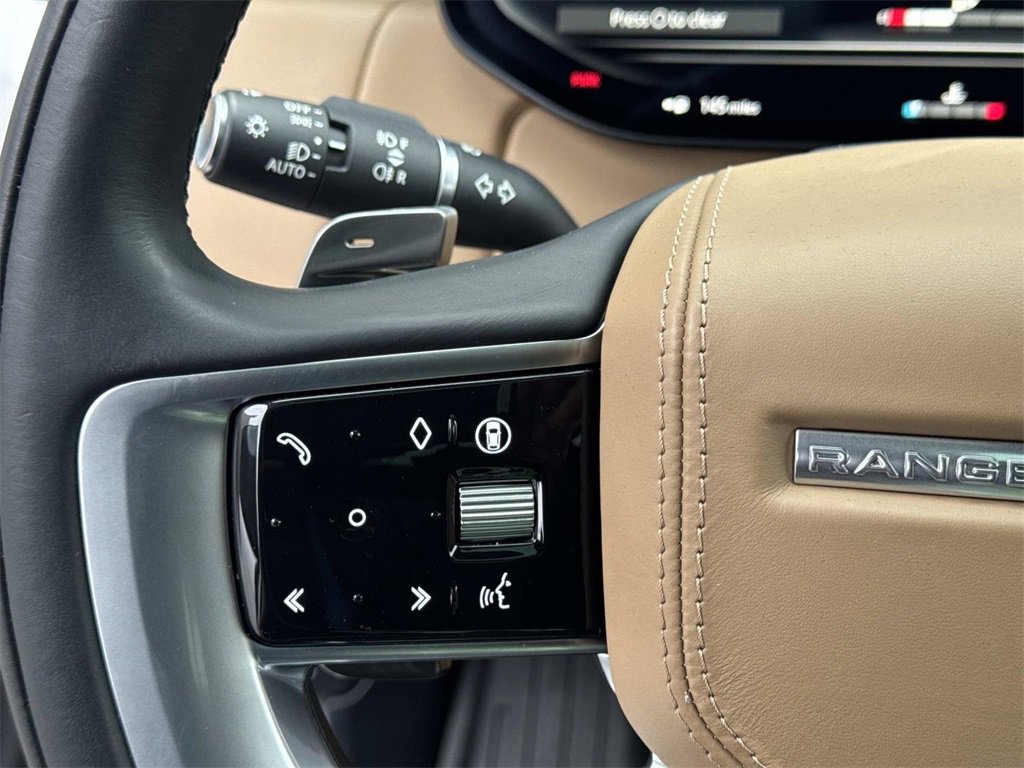 Used 2024 Land Rover Range Rover Long Wheelbase SE image 27
