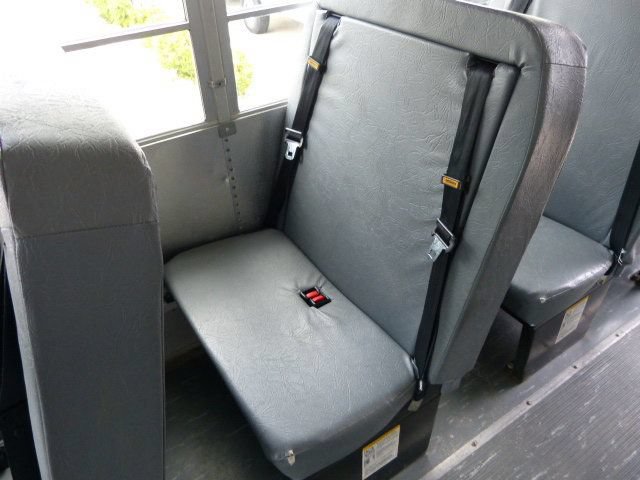 Used 2007 Chevrolet Express 3500 w/ School Bus Package RWD image 25