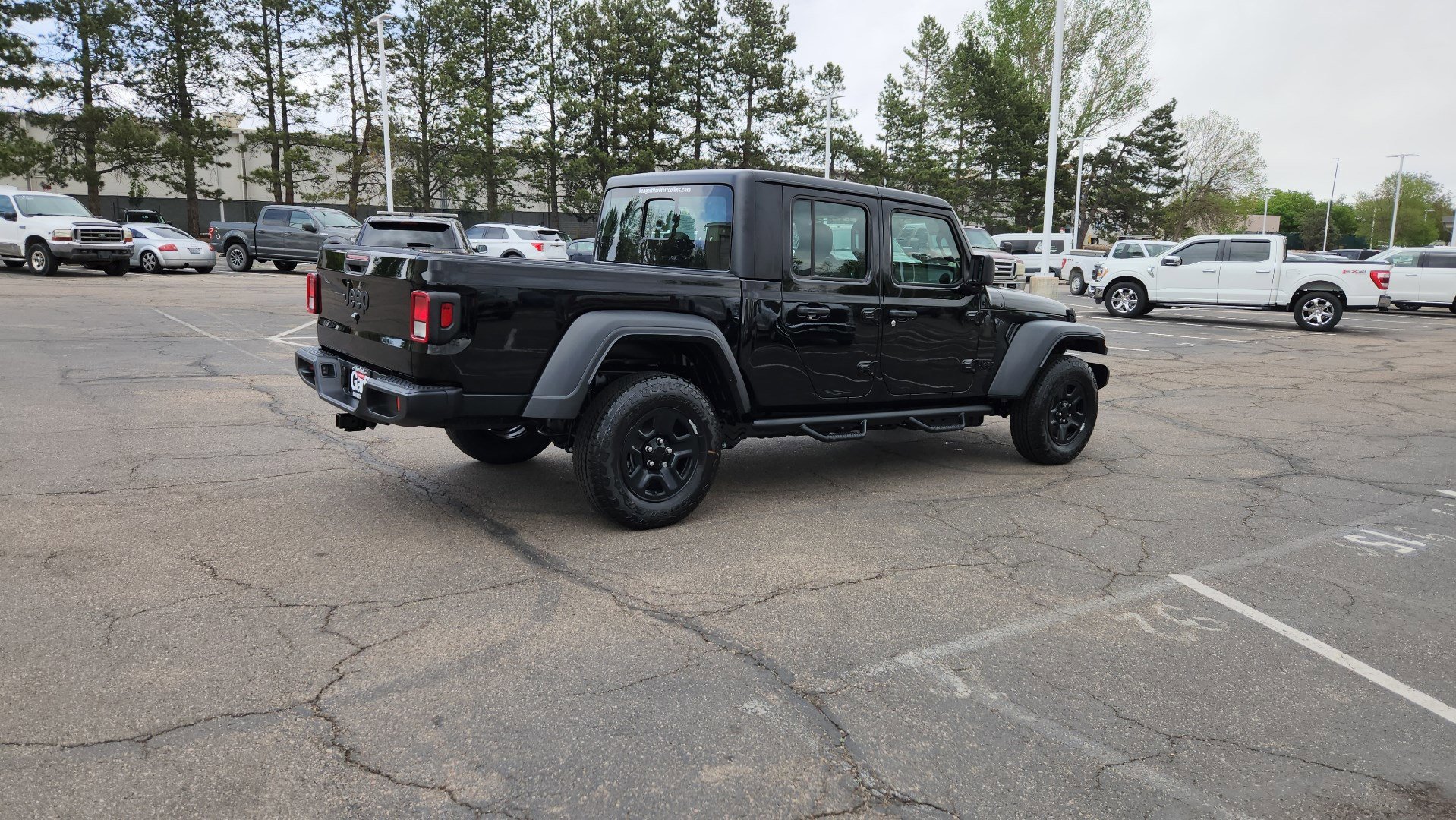 Used 2026 Jeep Gladiator Sport AWD/4WD image 15
