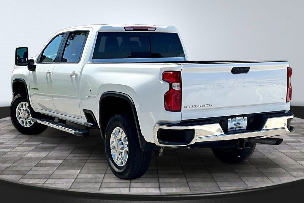 Used 2023 Chevrolet Silverado 2500 LT w/ Convenience Package AWD/4WD image 4