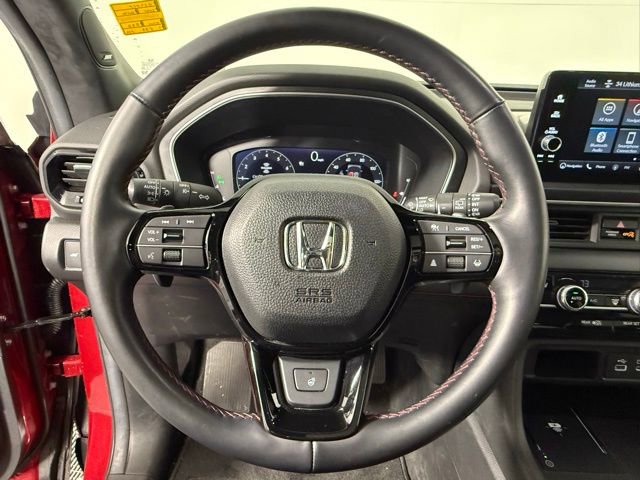 Used 2025 Honda Pilot Black Edition image 17
