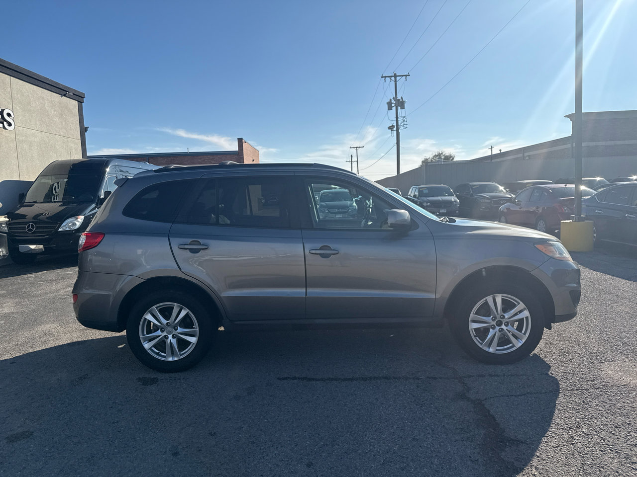 Used 2011 Hyundai Santa Fe SE image 5