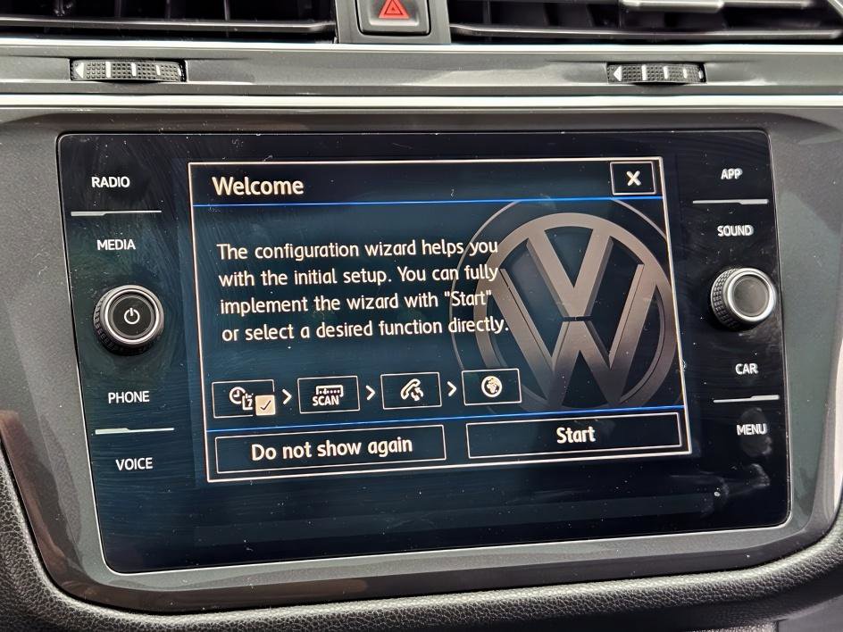 Used 2020 Volkswagen Tiguan SE image 23