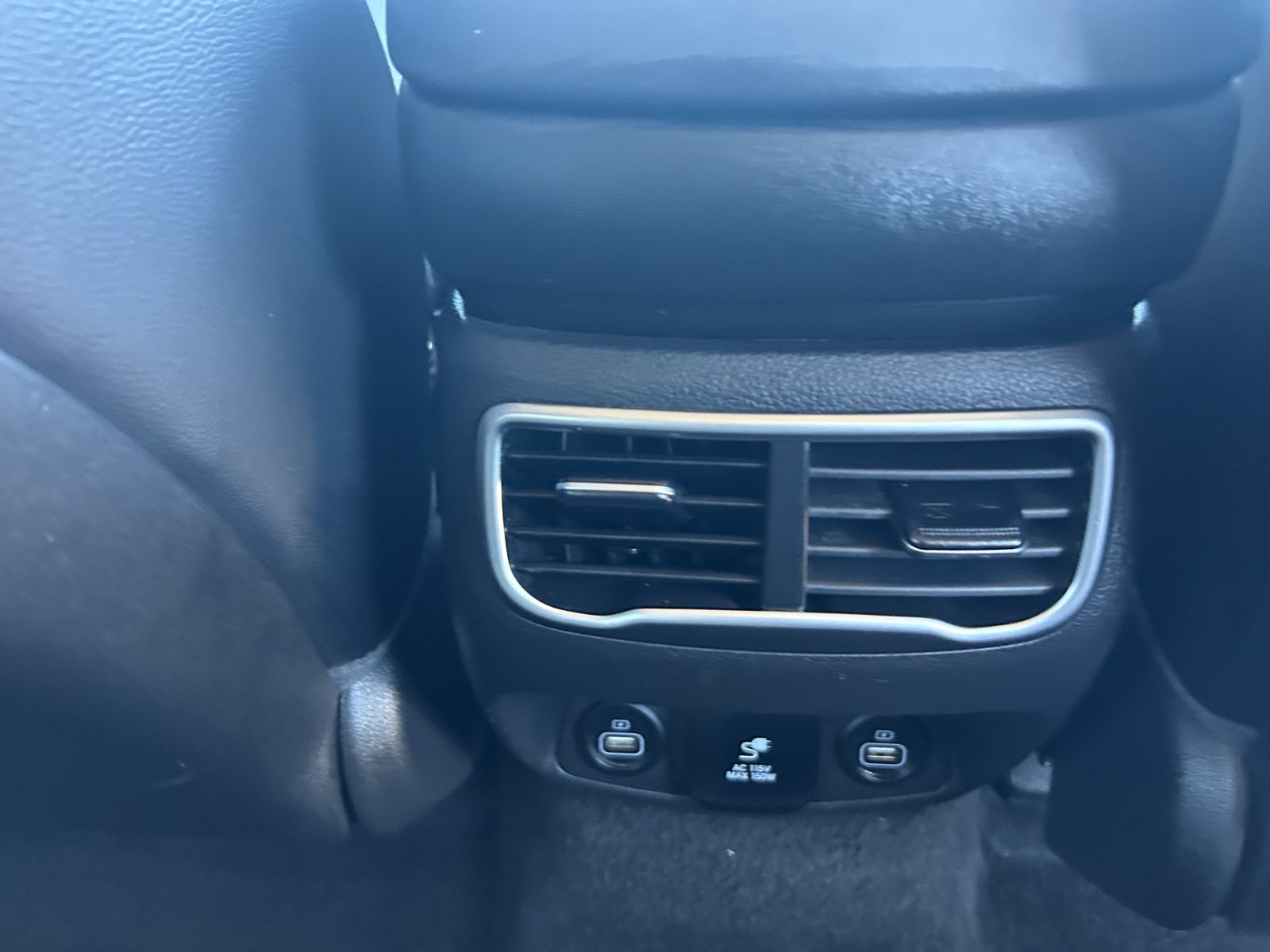 Used 2023 Hyundai Santa Fe Limited FWD image 16