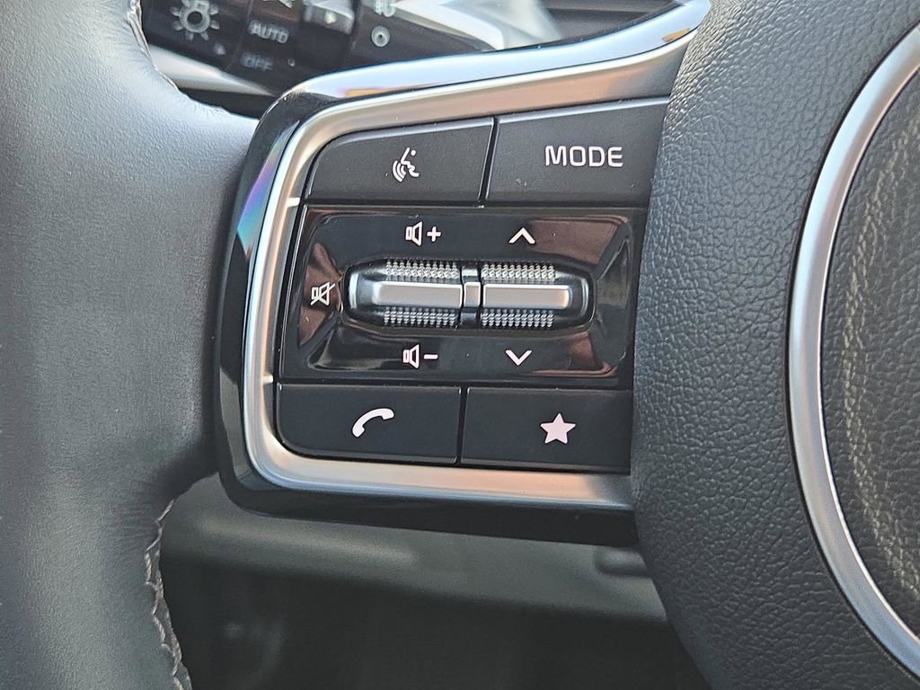Certified 2024 Kia Sorento EX w/ Panoramic Sunroof Package image 31