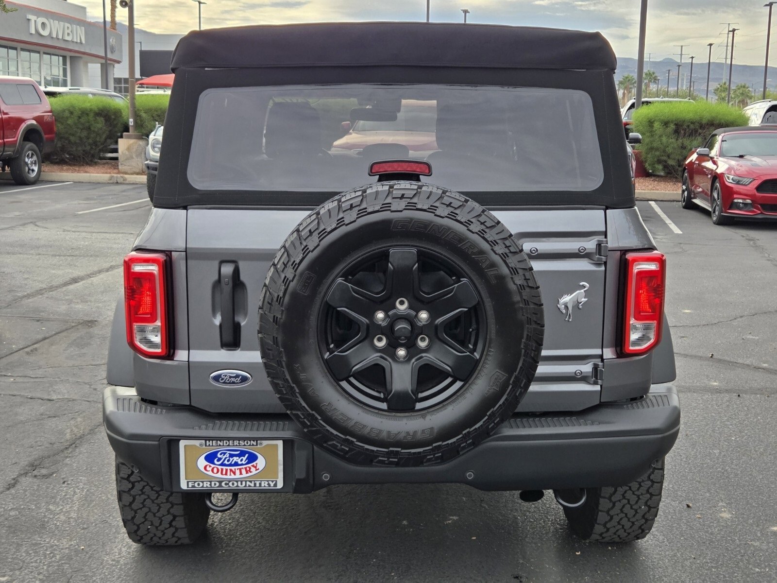 Certified 2021 Ford Bronco Black Diamond image 5