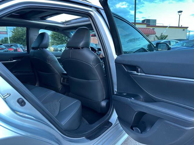 Used 2018 Toyota Camry XSE image 17
