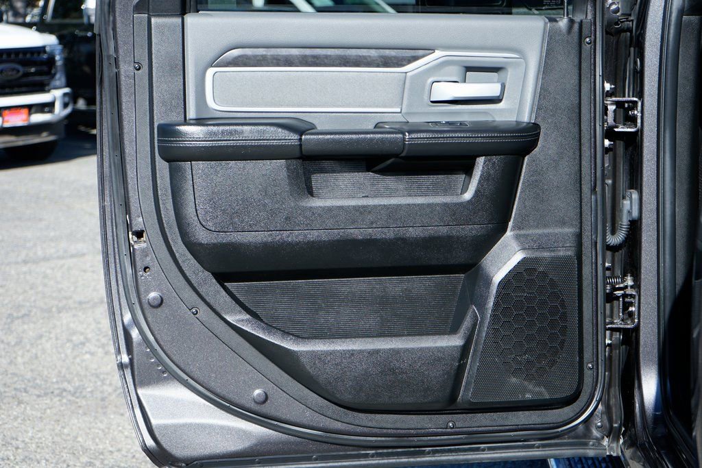 Used 2023 RAM 2500 Big Horn w/ Level 1 Equipment Group image 31