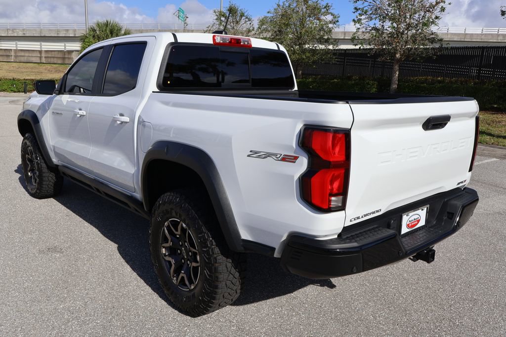 Used 2024 Chevrolet Colorado ZR2 w/ ZR2 Convenience Package III image 11