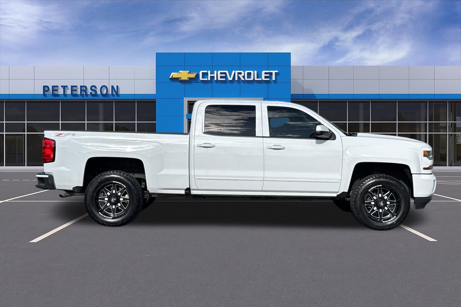 Used 2017 Chevrolet Silverado 1500 LT w/ All Star Edition AWD/4WD image 3