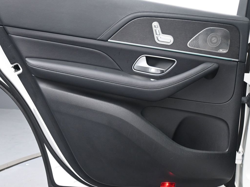 Used 2022 Mercedes-Benz GLS 450 4MATIC image 19