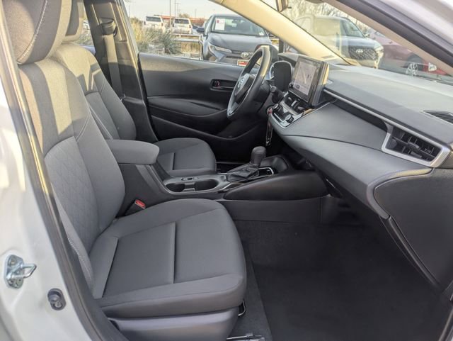 Used 2025 Toyota Corolla LE image 27