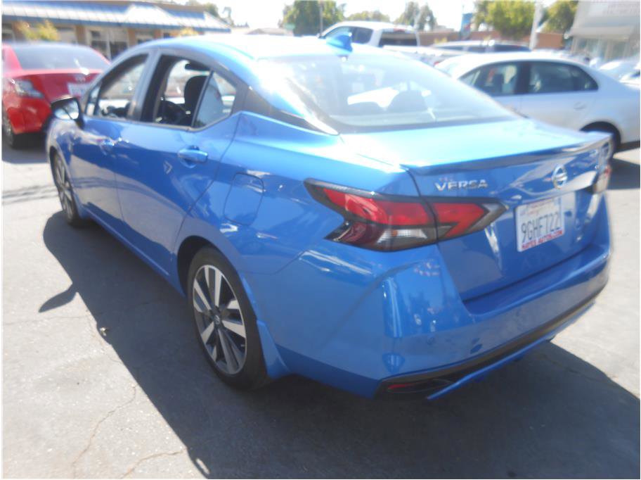 Used 2020 Nissan Versa SR image 4