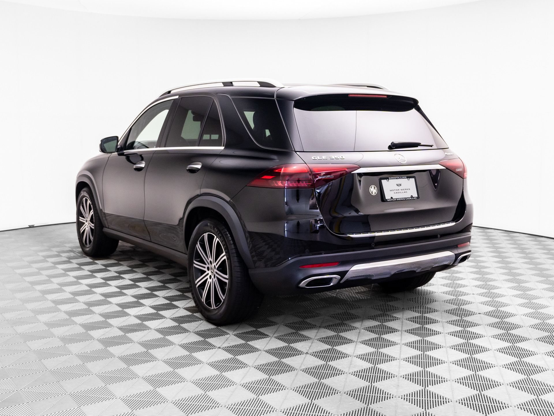 Used 2024 Mercedes-Benz GLE 350 4MATIC w/ Winter Package video 3