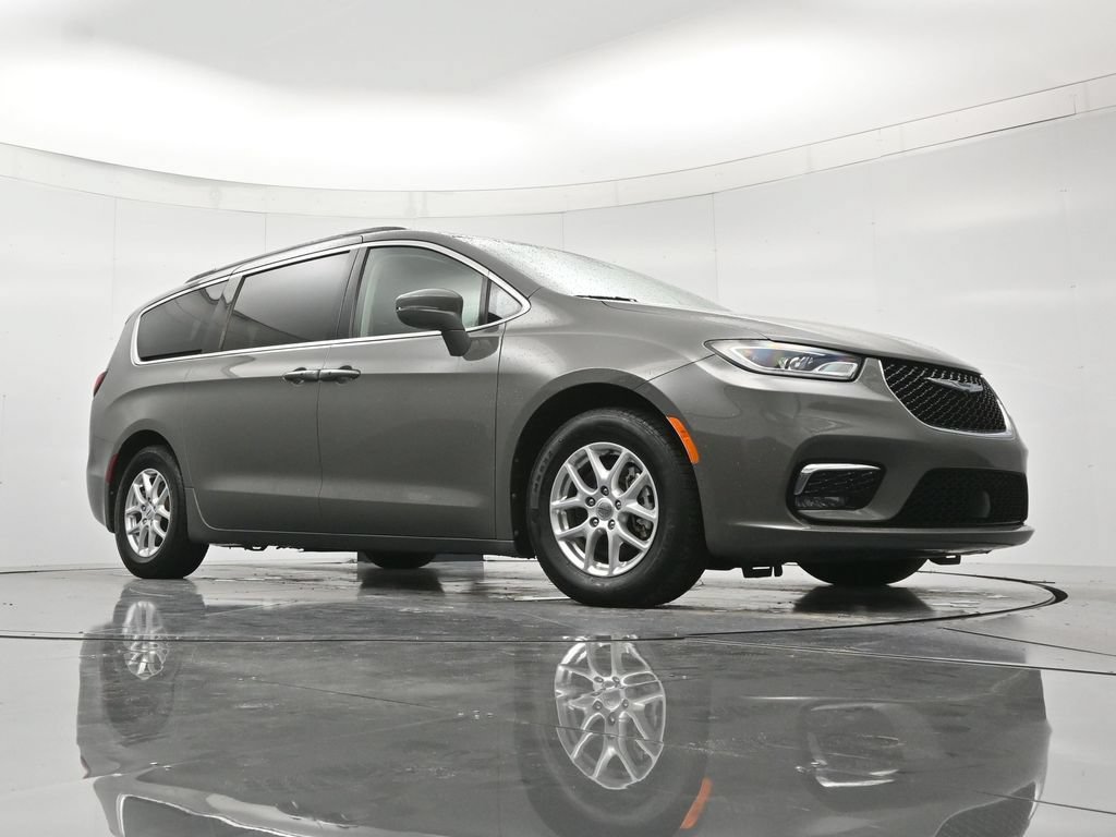 Used 2022 Chrysler Pacifica Touring-L FWD image 38