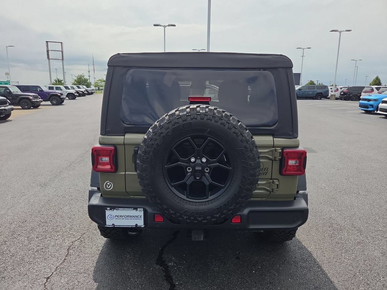 Certified 2025 Jeep Wrangler Sport AWD/4WD image 6