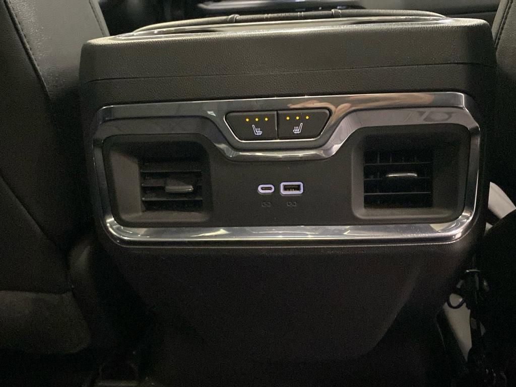 Used 2023 Chevrolet Silverado 1500 High Country w/ High Country Premium Package image 18