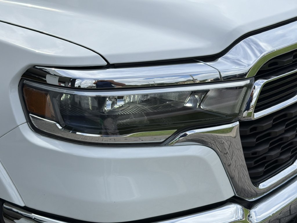 Used 2025 RAM 1500 Big Horn AWD/4WD image 9