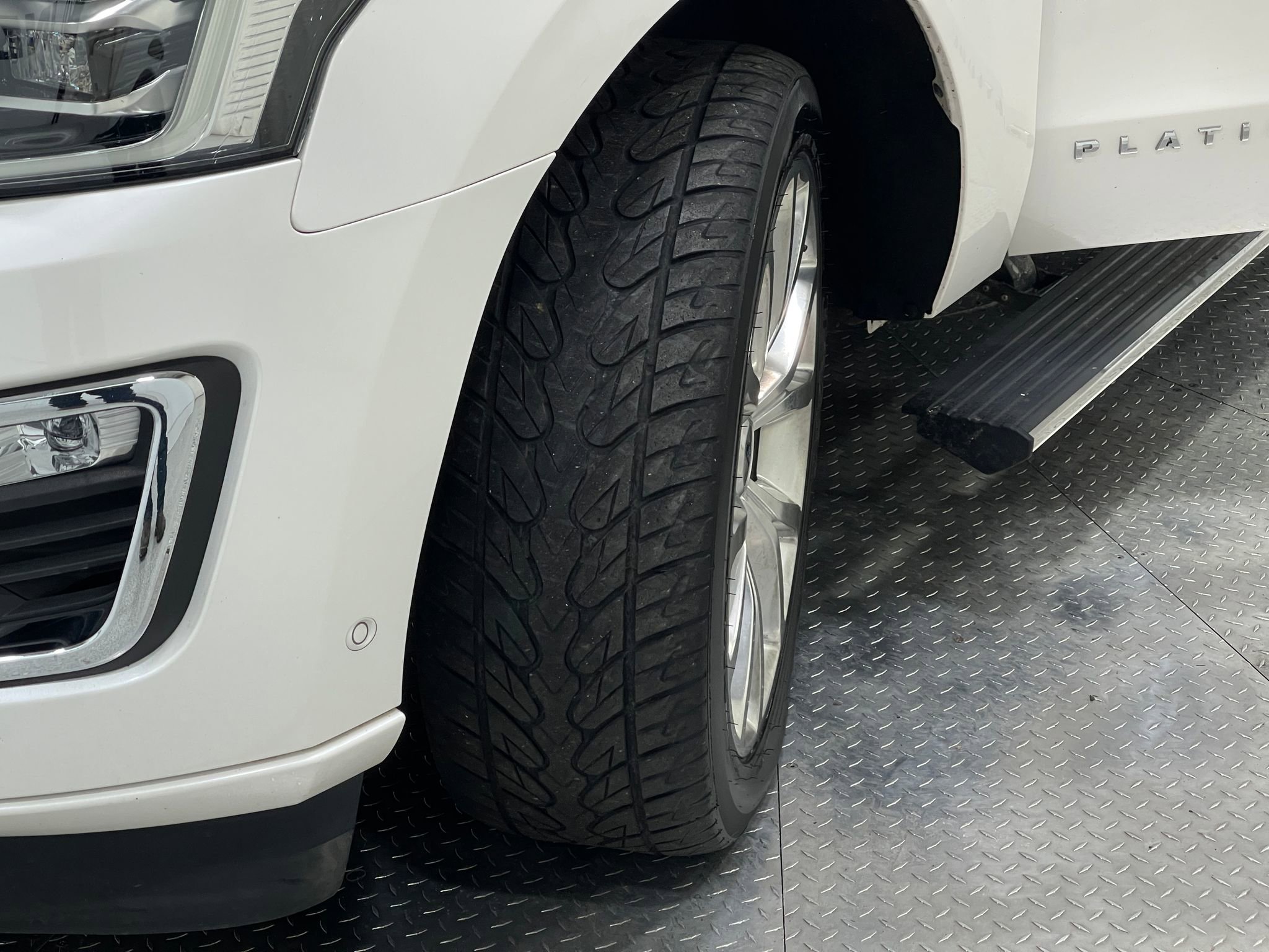 Used 2019 Ford Expedition Max Platinum AWD/4WD image 38