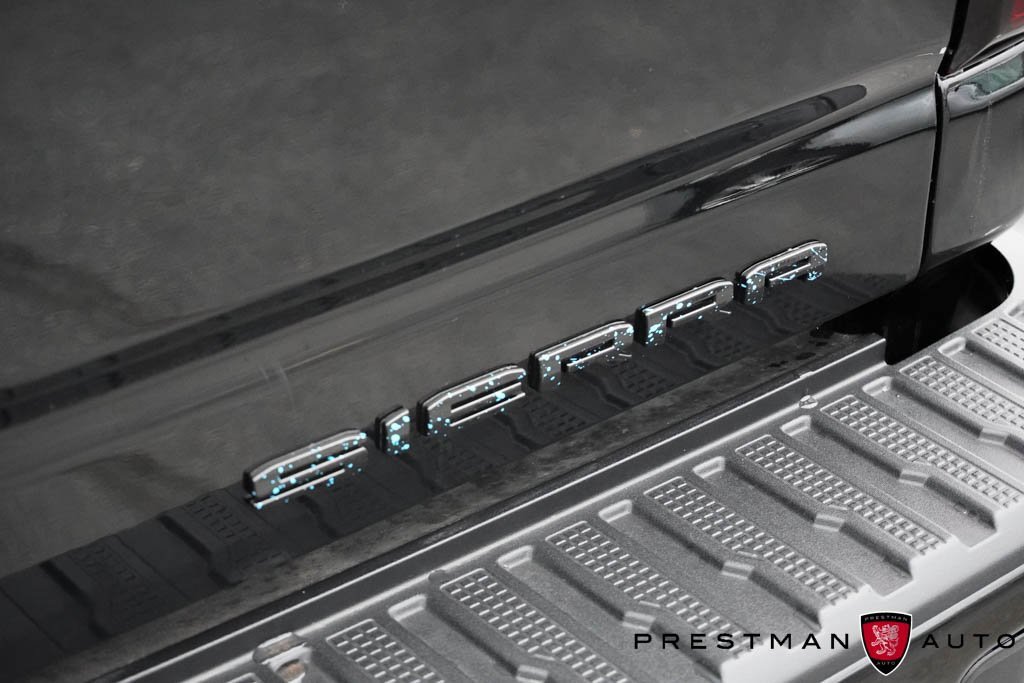 Used 2025 GMC Sierra 3500 Denali Ultimate image 28