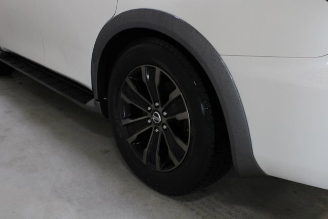 Used 2018 Nissan Armada Platinum w/ Interior Lighting Package image 30