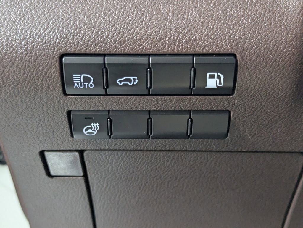 Used 2020 Lexus RX 450h AWD w/ Premium Package image 13