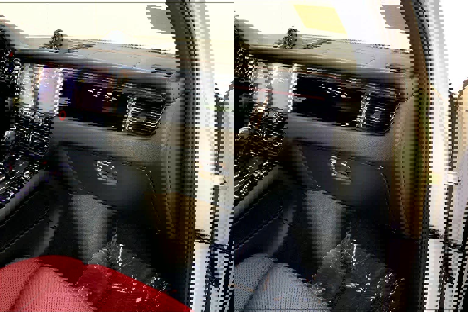 Used 2025 Porsche Macan image 22