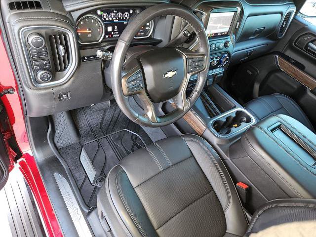 Used 2022 Chevrolet Silverado 1500 High Country w/ Technology Package image 11