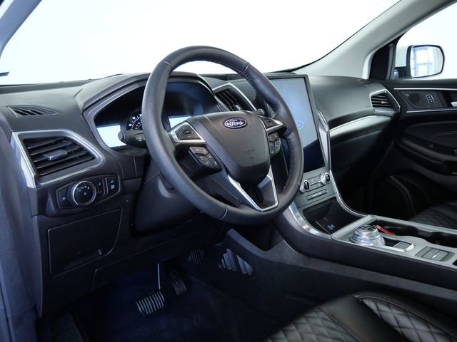 Certified 2024 Ford Edge Titanium w/ Equipment Group 301A AWD/4WD image 15