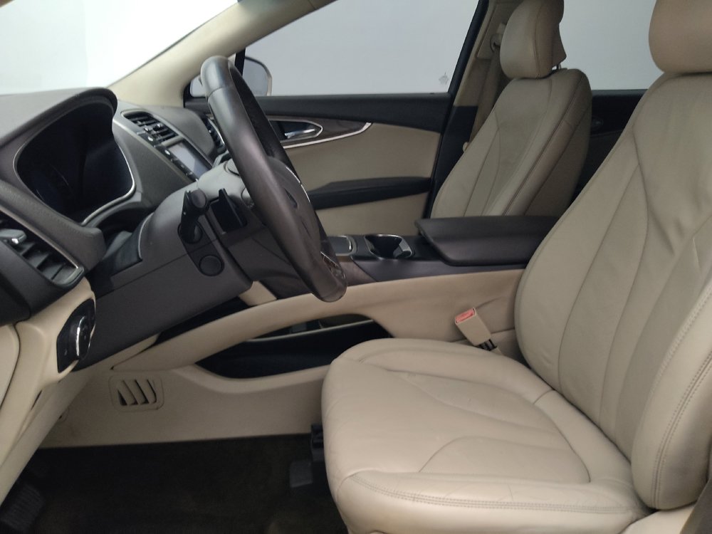 Used 2017 Lincoln MKX Select w/ Select Plus Package FWD image 17