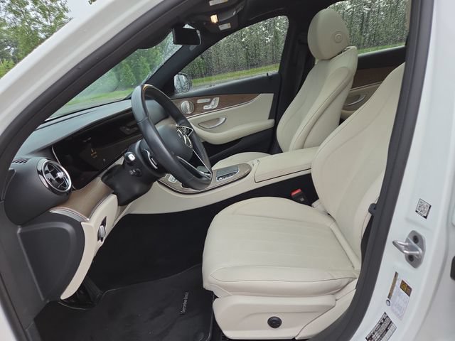 Used 2023 Mercedes-Benz E 350 4MATIC Sedan image 25