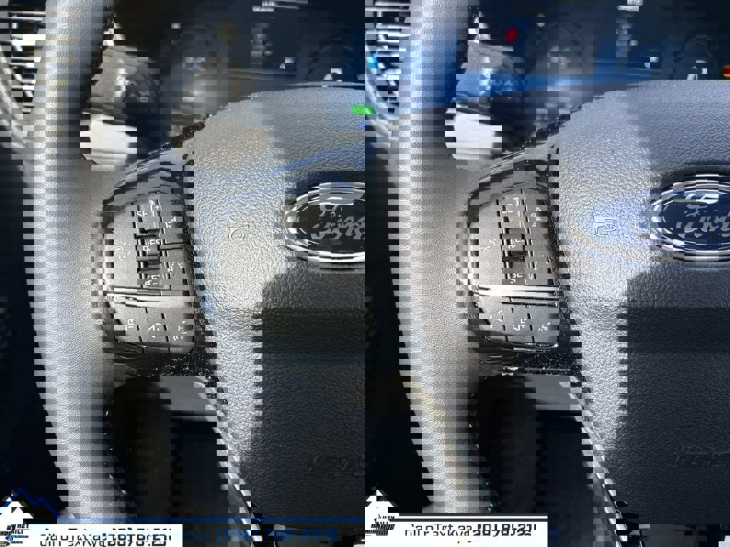 Used 2024 Ford Escape SE w/ PHEV Premium Package image 24