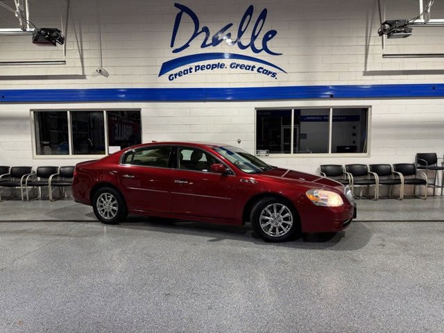 Used 2011 Buick Lucerne CXL image 1