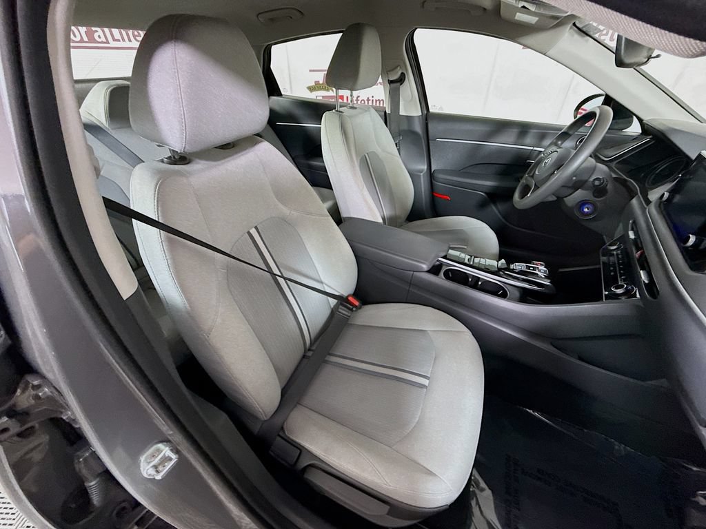 Certified 2022 Hyundai Sonata SE FWD image 29