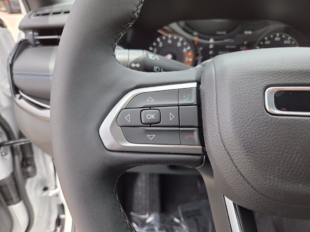 New 2026 Jeep Compass Latitude AWD/4WD image 32
