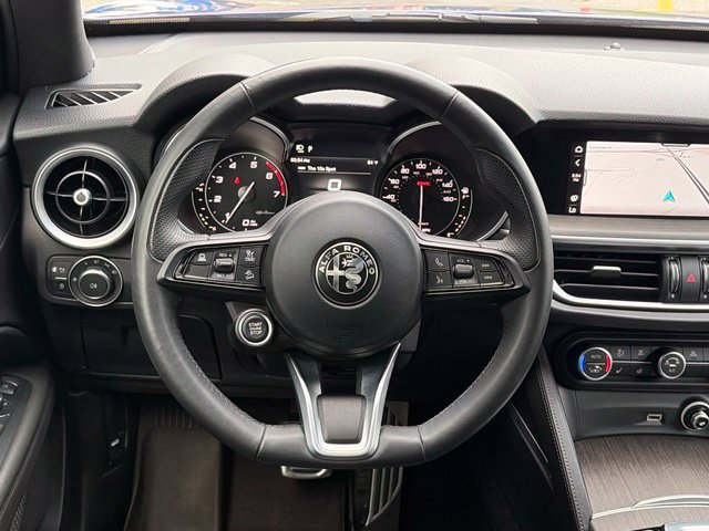 Used 2023 Alfa Romeo Stelvio Ti AWD/4WD image 48