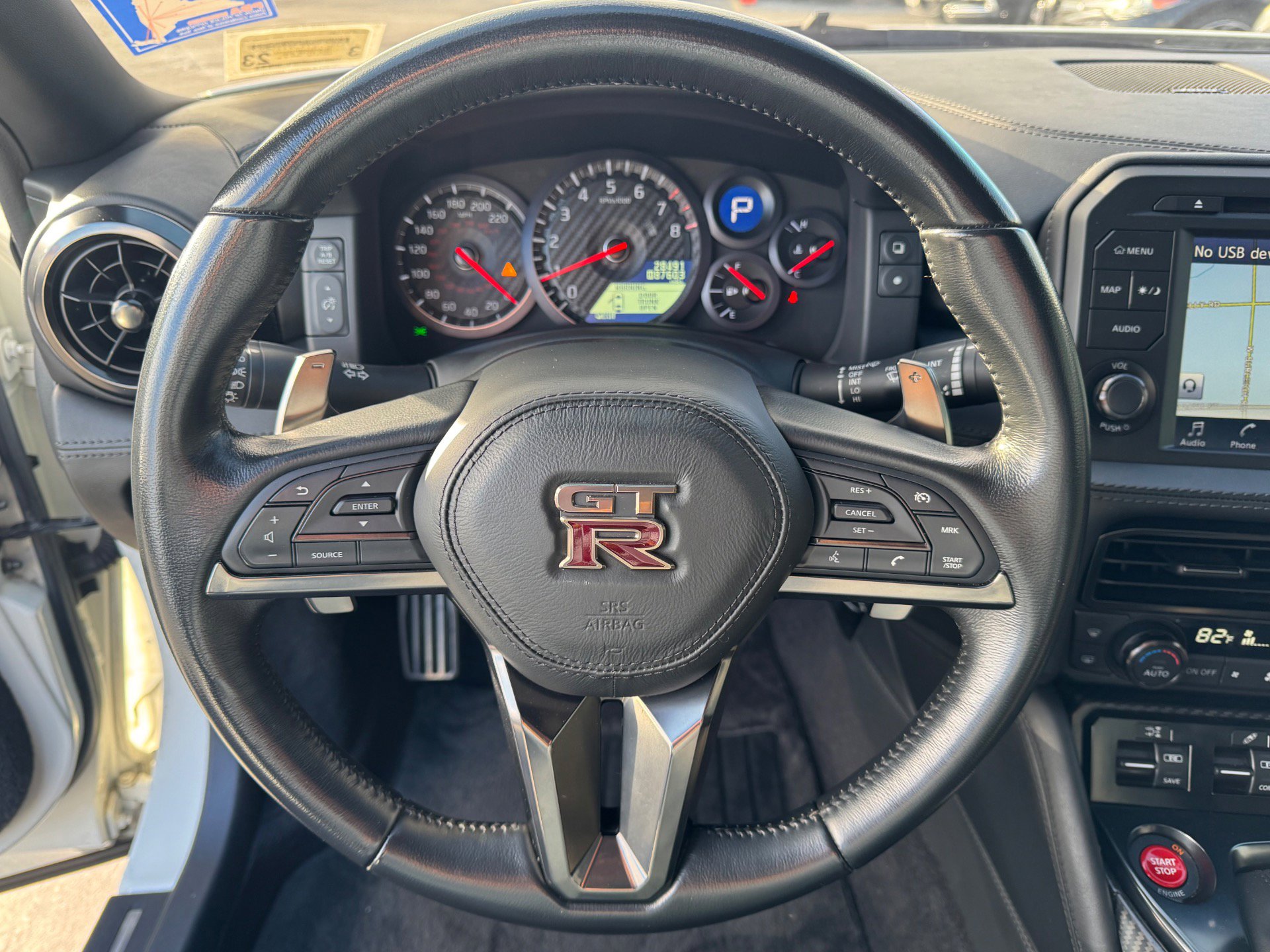 Used 2019 Nissan GT-R Premium image 14