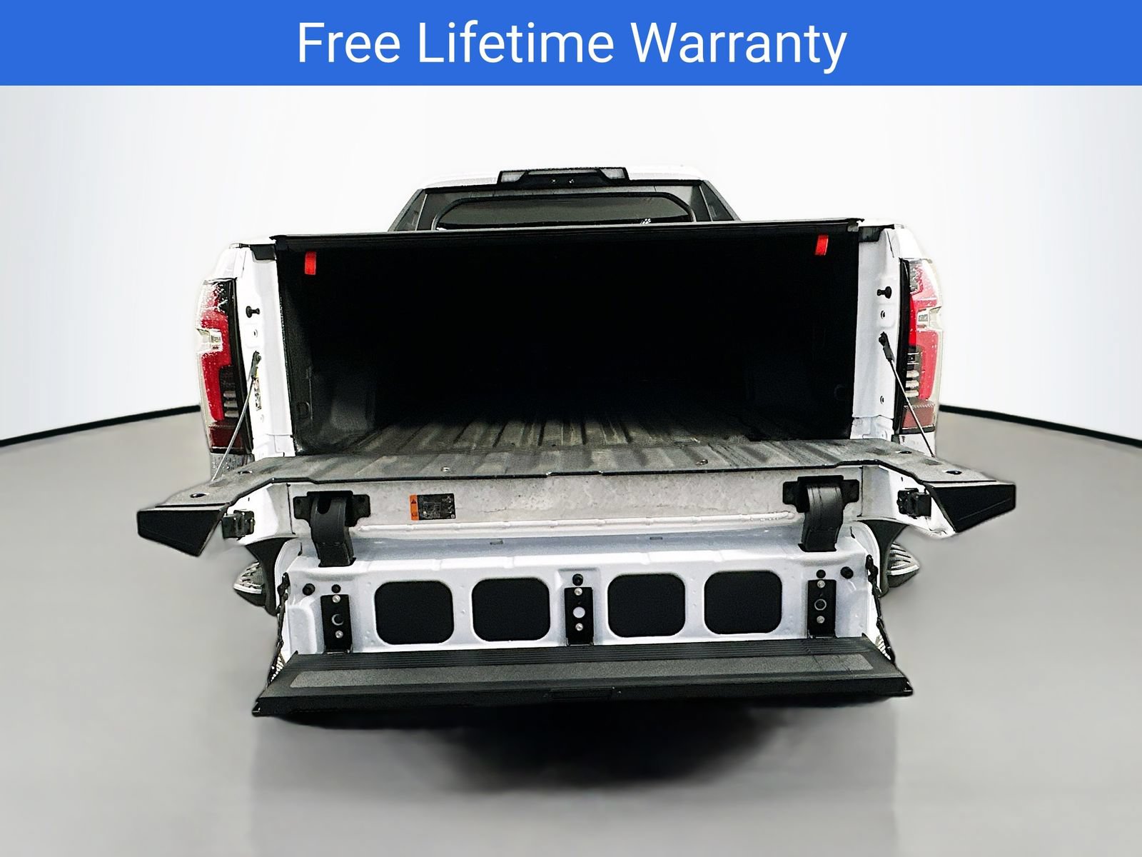 New 2026 Chevrolet Silverado EV LT w/ LPO, Dark Package Plus AWD/4WD image 28
