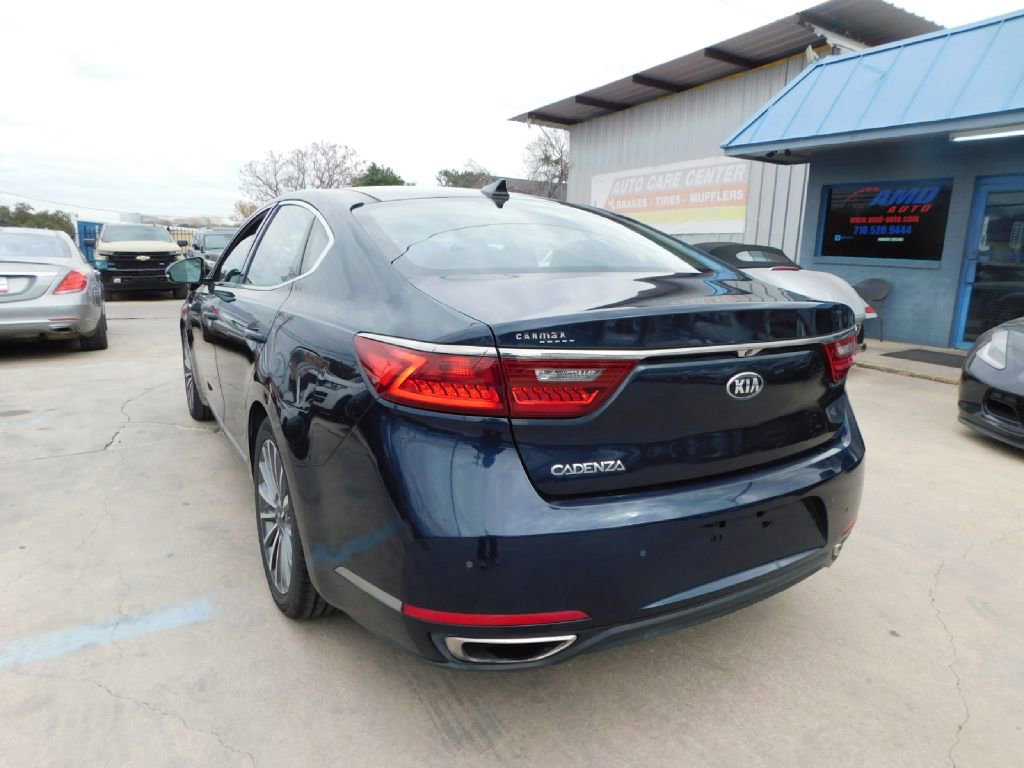 Used 2017 Kia Cadenza Technology FWD image 5