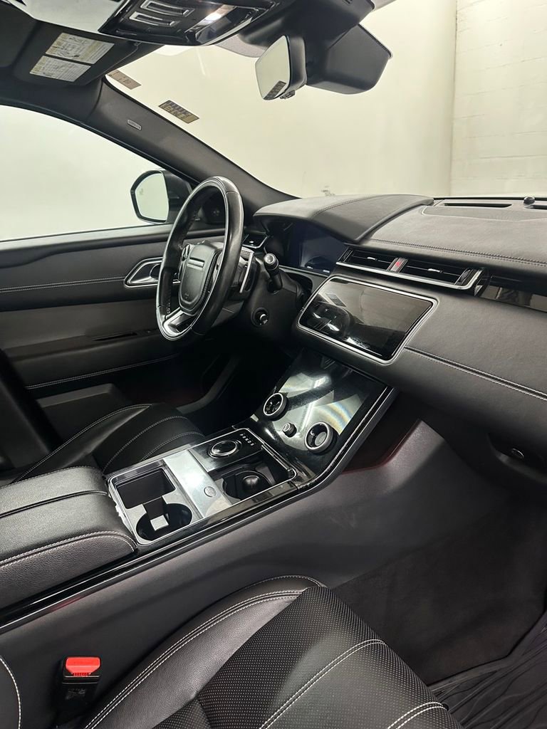 Used 2019 Land Rover Range Rover Velar S image 37