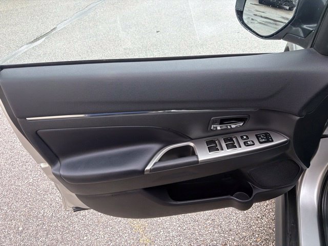 Used 2024 Mitsubishi Outlander Sport SE AWD/4WD image 21