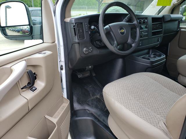 Used 2014 Chevrolet Express 3500 image 12