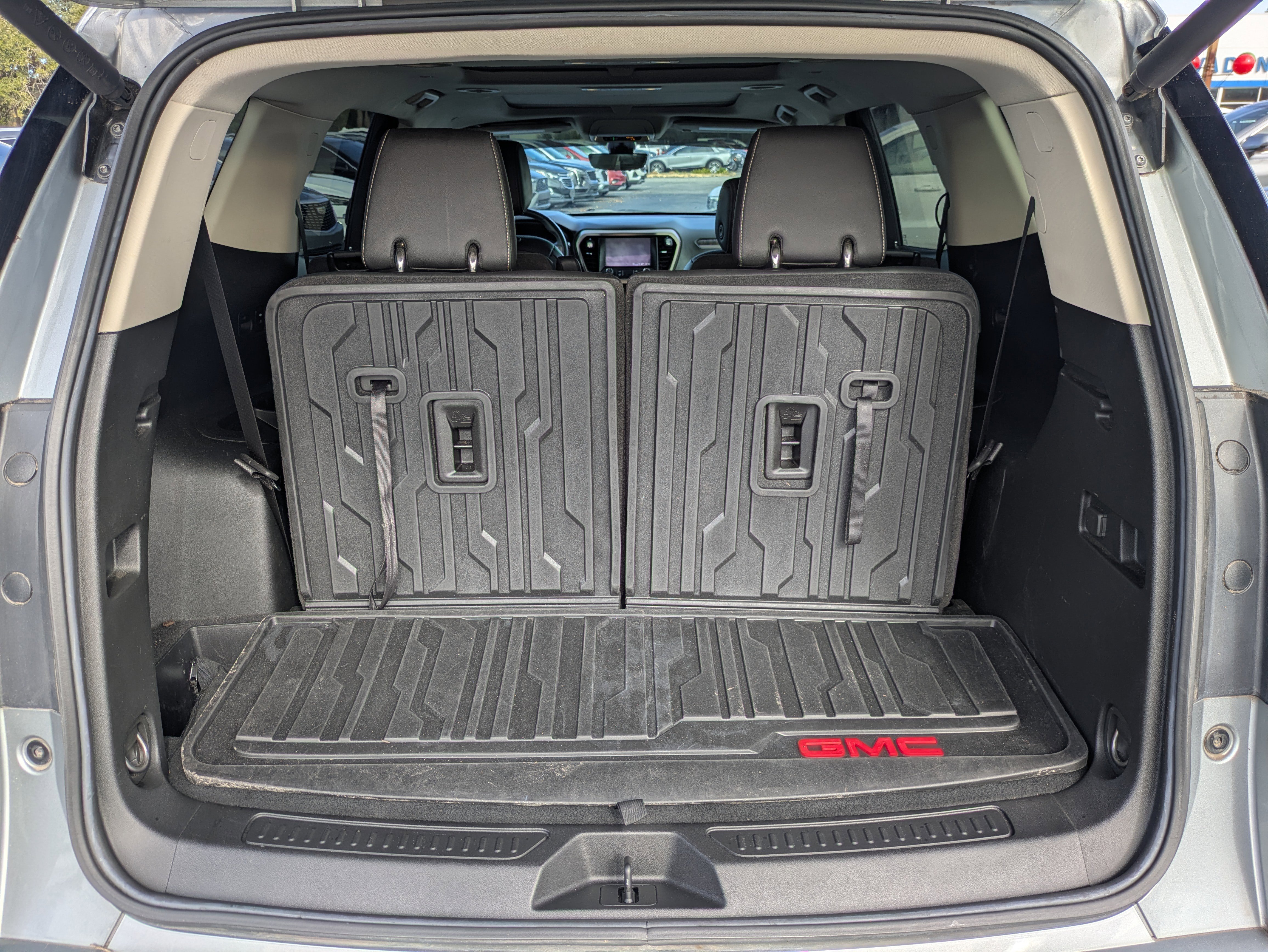 Used 2023 GMC Acadia Denali w/ Denali Ultimate Package image 7