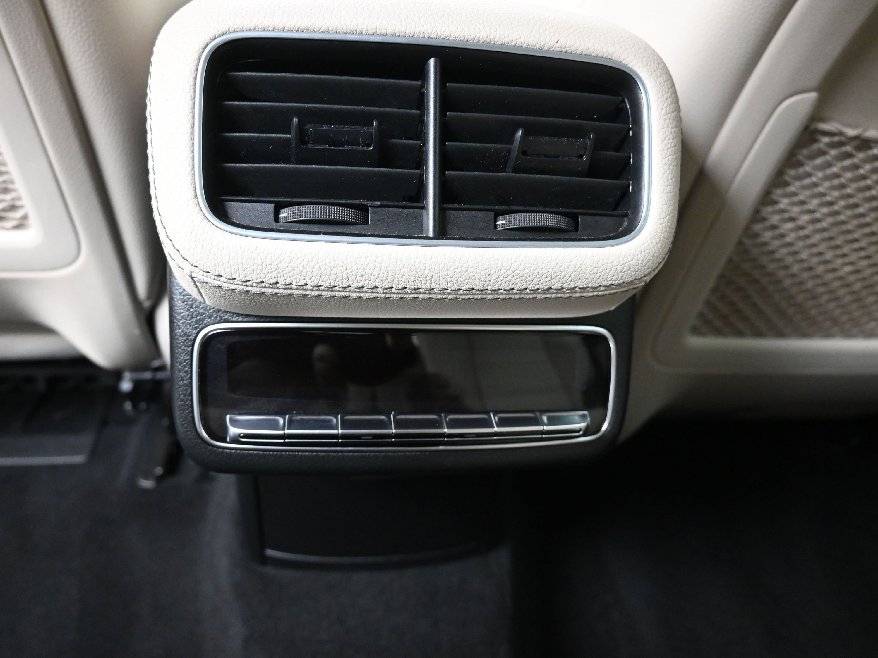 Used 2021 Mercedes-Benz GLS 450 4MATIC image 30