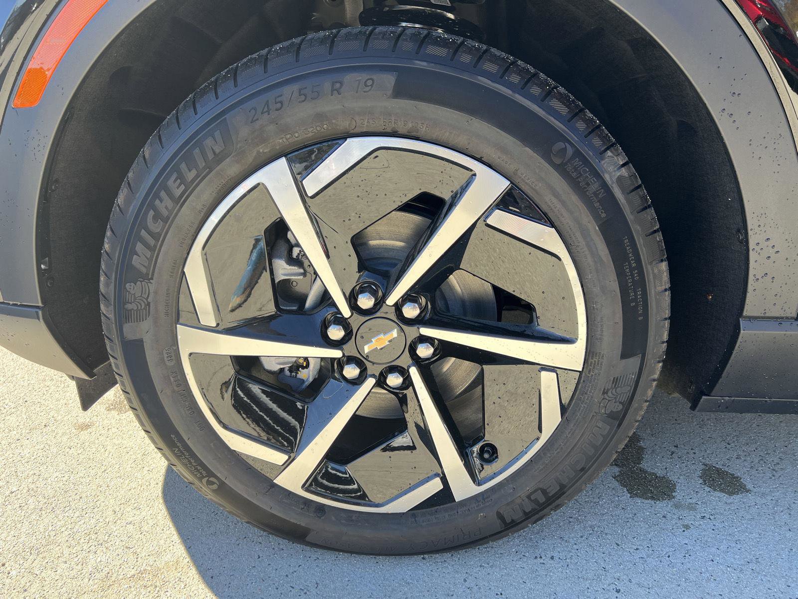 New 2026 Chevrolet Equinox EV LT image 30