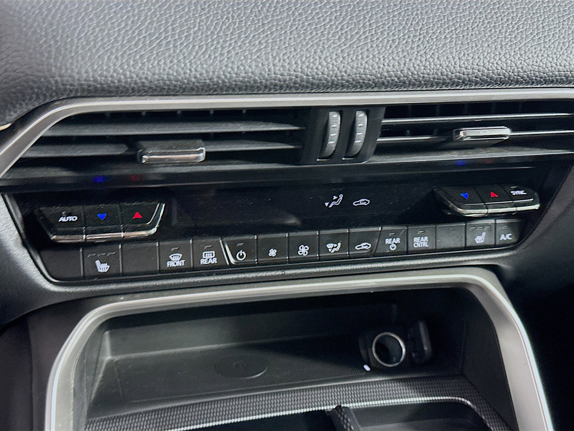 Used 2025 MAZDA CX-90 3.3 Turbo w/ Premium Sport Pkg AWD/4WD image 24