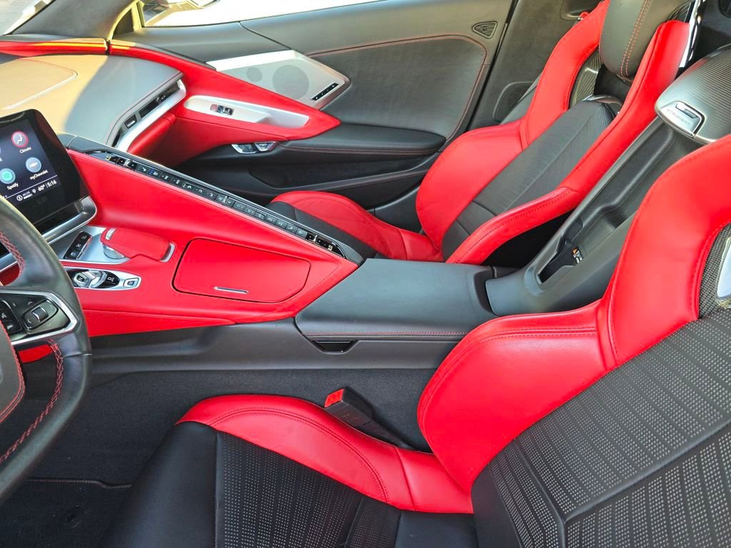 Used 2021 Chevrolet Corvette Stingray Premium Cpe w/ Z51 Performance Package image 26