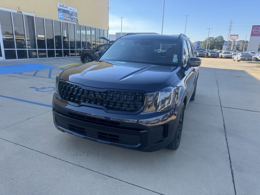Used 2025 Kia Telluride EX X-Line image 4