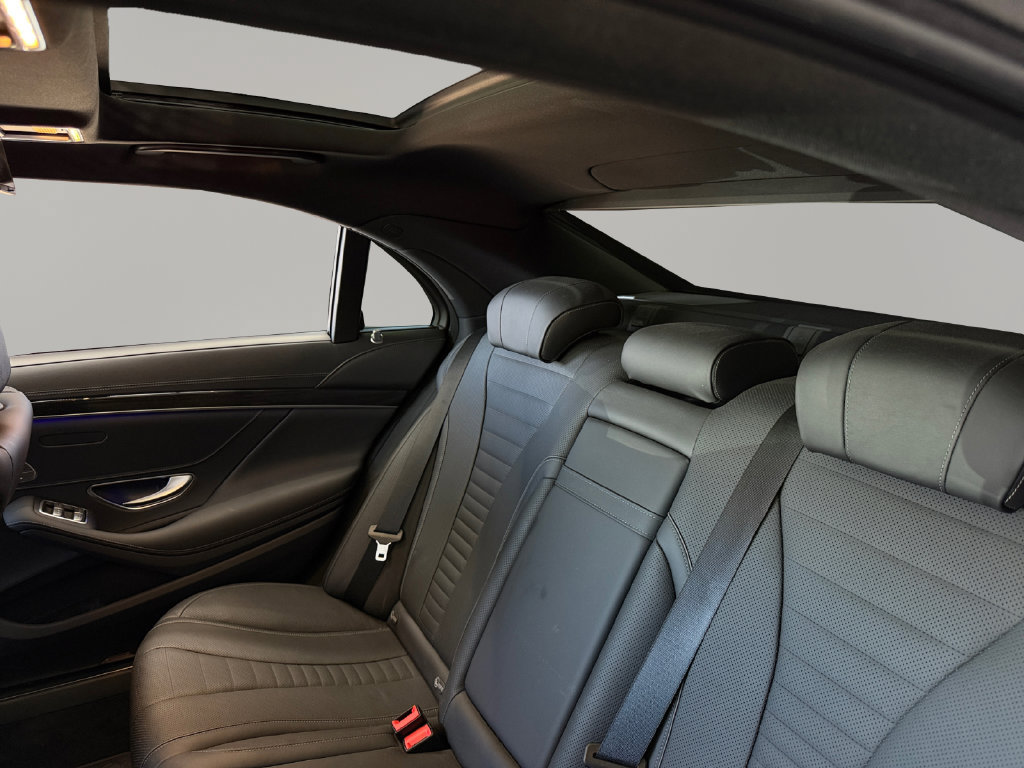 Used 2020 Mercedes-Benz S 560 Sedan image 13