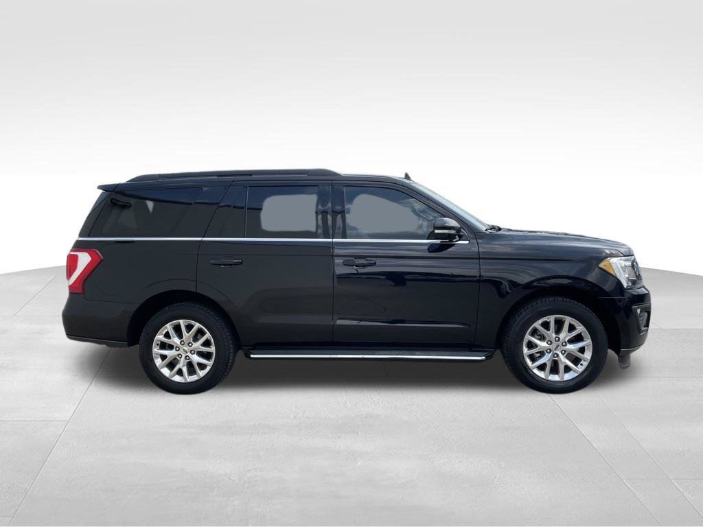 Used 2020 Ford Expedition XLT w/ Equipment Group 202A RWD image 4